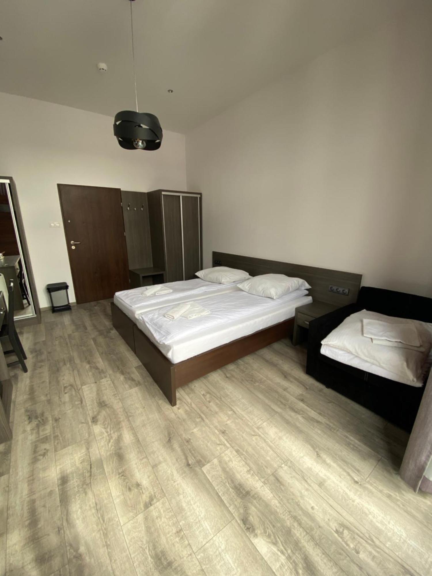 Aparthotel Lodz 55 Piotrkowska Ngoại thất bức ảnh