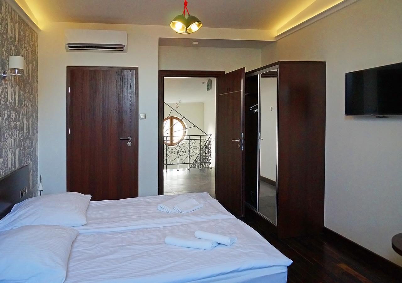 Aparthotel Lodz 55 Piotrkowska Ngoại thất bức ảnh